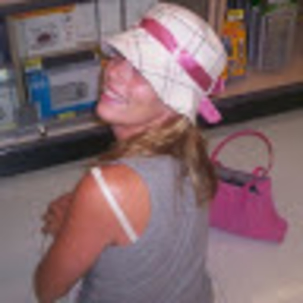 Meet your Posher, April